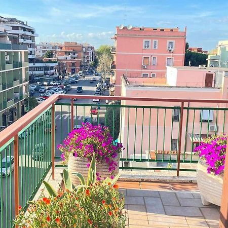 Panoramic And Bright Penthouse Is Waiting For You Apartment Rome Exterior photo